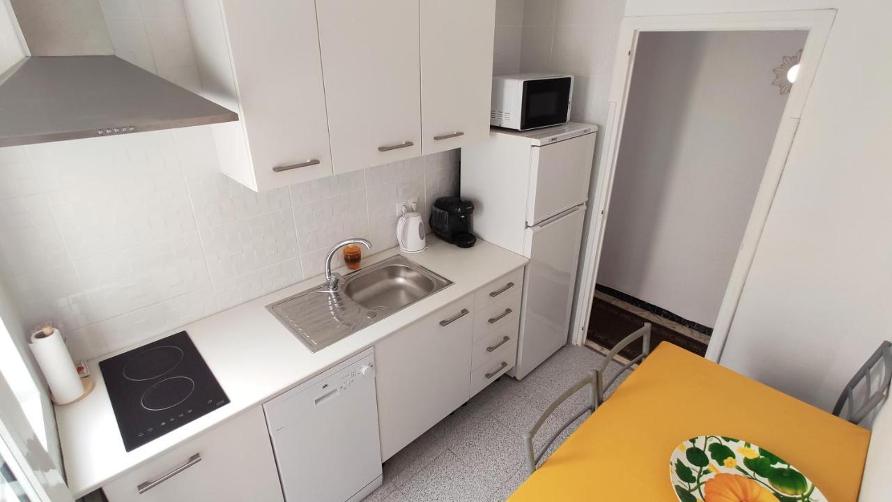 Sunny Apartment Near The Beach سانتا بولا المظهر الخارجي الصورة