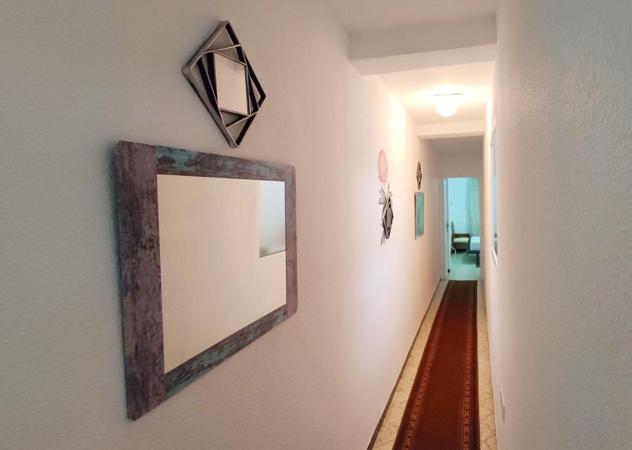 Sunny Apartment Near The Beach سانتا بولا المظهر الخارجي الصورة